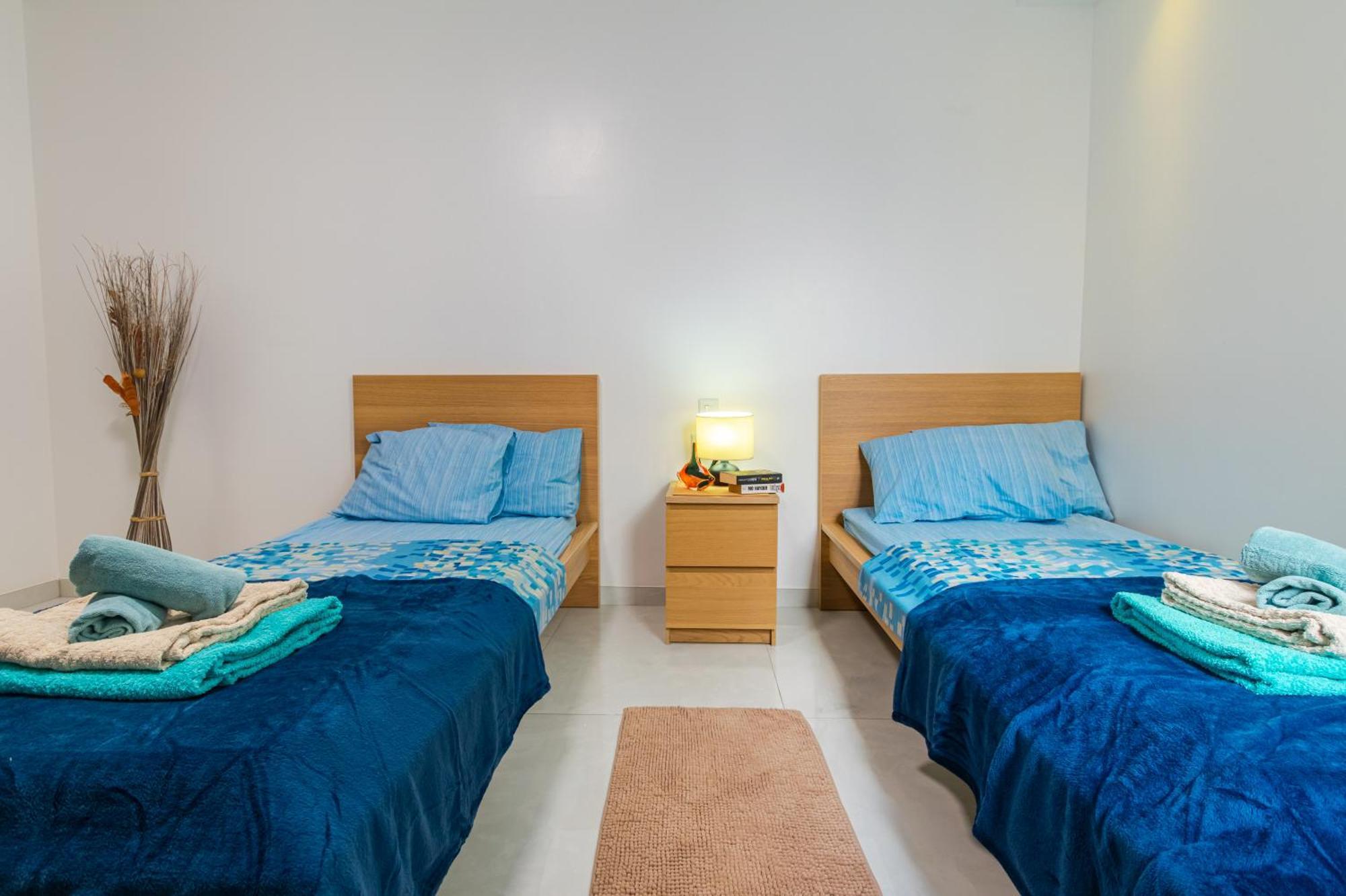 New Spacious Apartment With Amazing View Bugibba Σεντ Πόλς Μπέι Εξωτερικό φωτογραφία