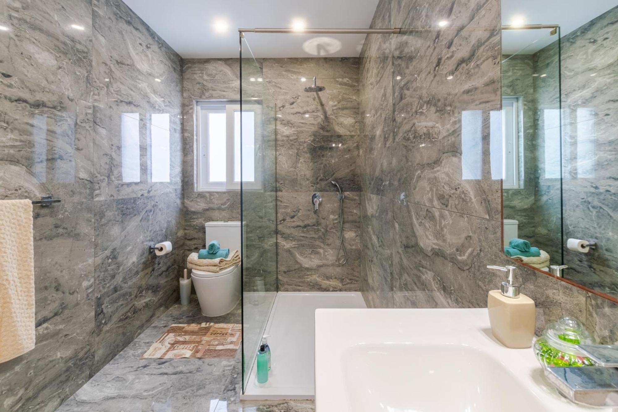 New Spacious Apartment With Amazing View Bugibba Σεντ Πόλς Μπέι Εξωτερικό φωτογραφία