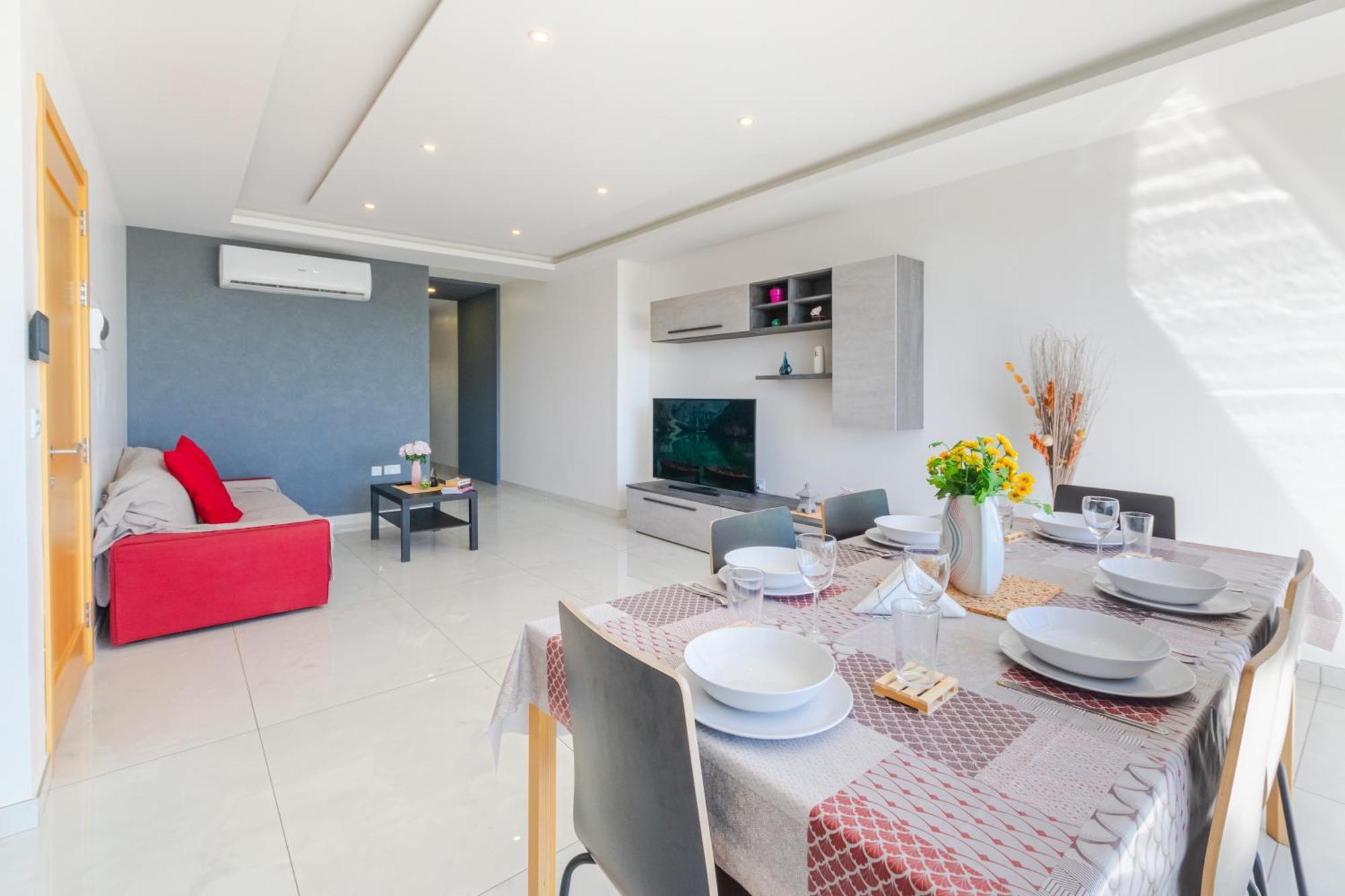 New Spacious Apartment With Amazing View Bugibba Σεντ Πόλς Μπέι Εξωτερικό φωτογραφία