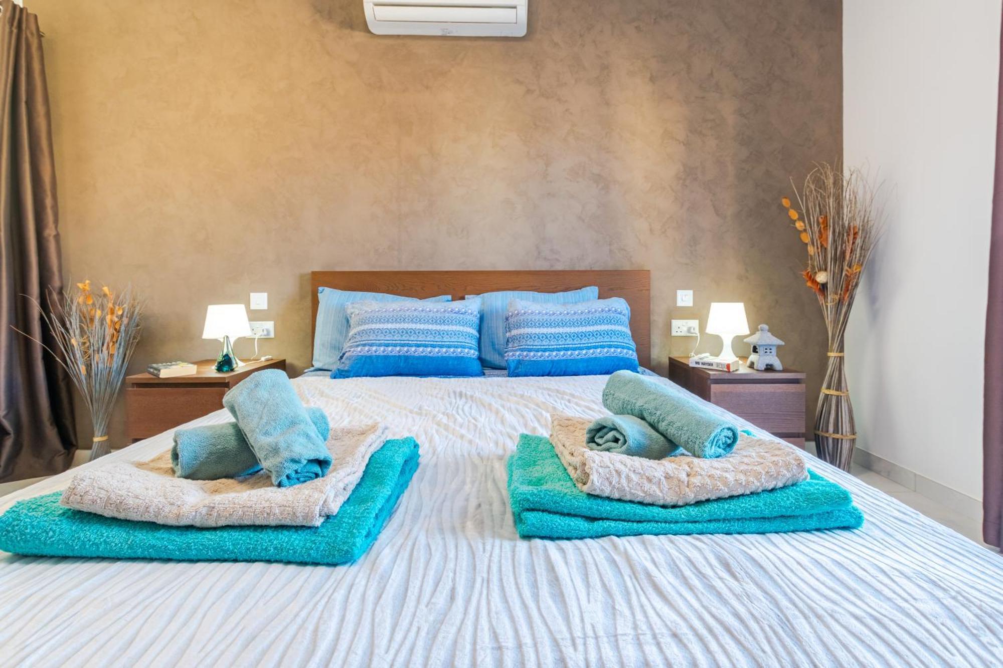New Spacious Apartment With Amazing View Bugibba Σεντ Πόλς Μπέι Εξωτερικό φωτογραφία